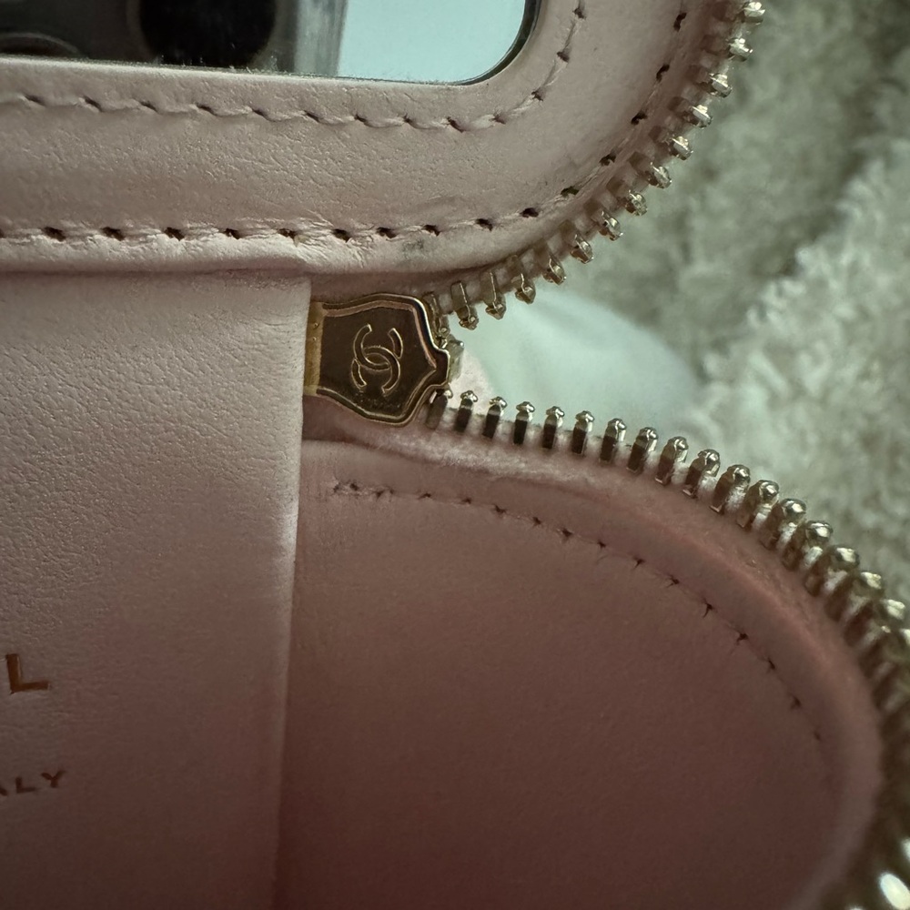 Chic Baby pink Chanel caviar Quilted Leather Bag - Picture 10 of 15